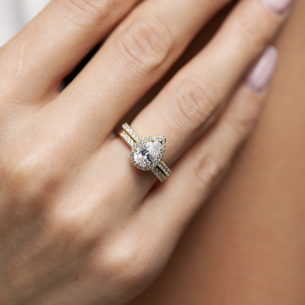 The Isabella Ring - Image 13